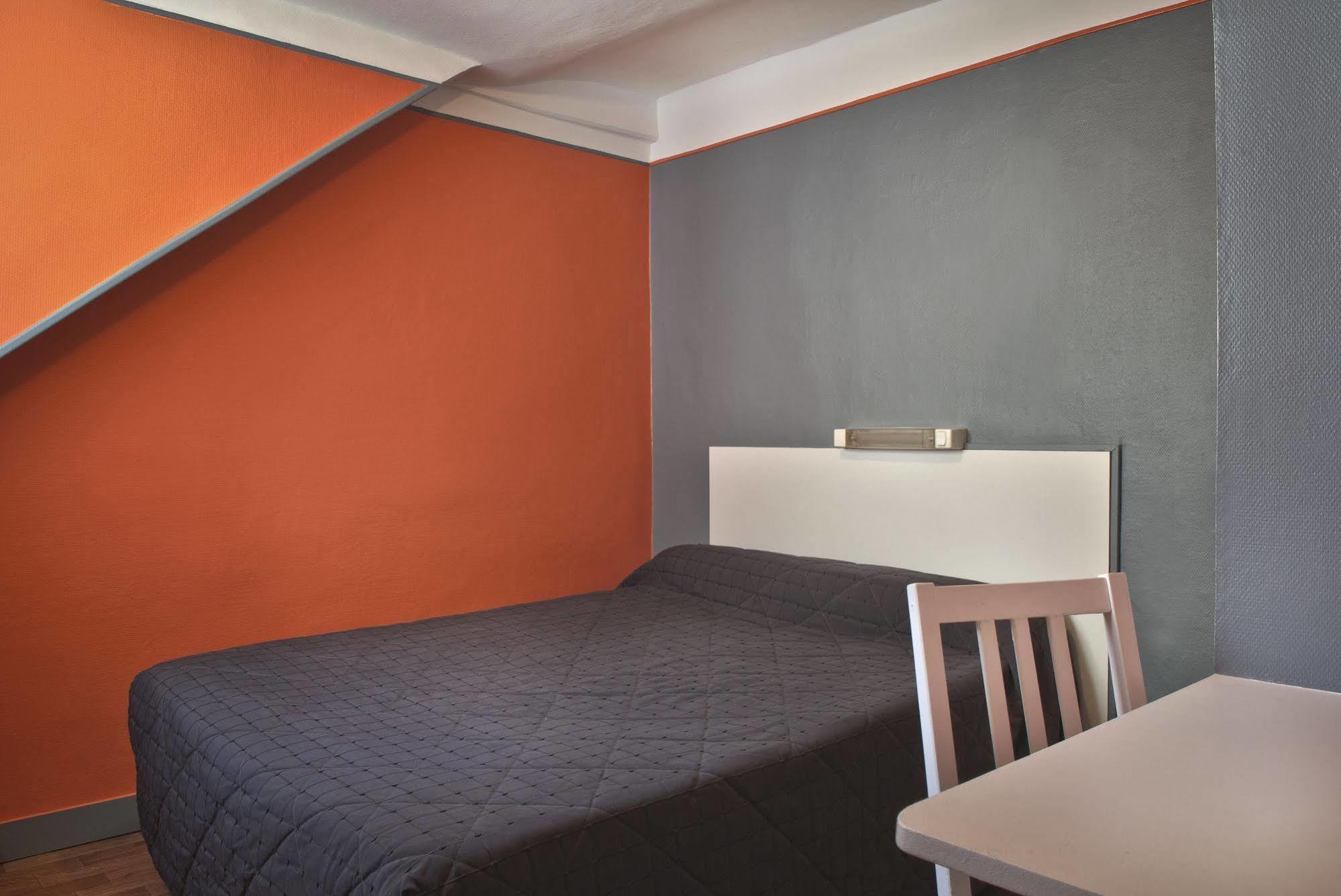 Hotel Du Commerce Paris Luaran gambar