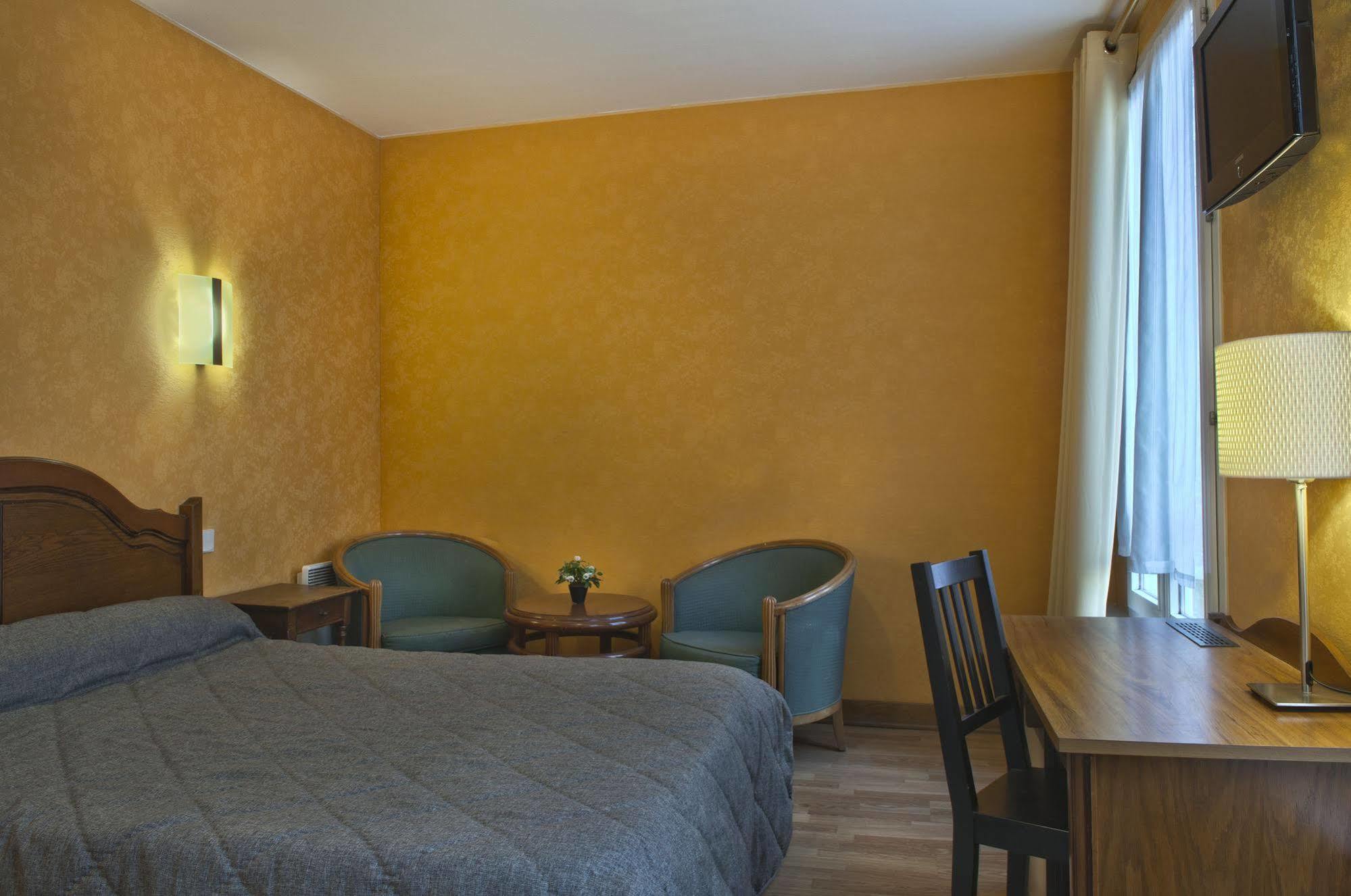 Hotel Du Commerce Paris Luaran gambar